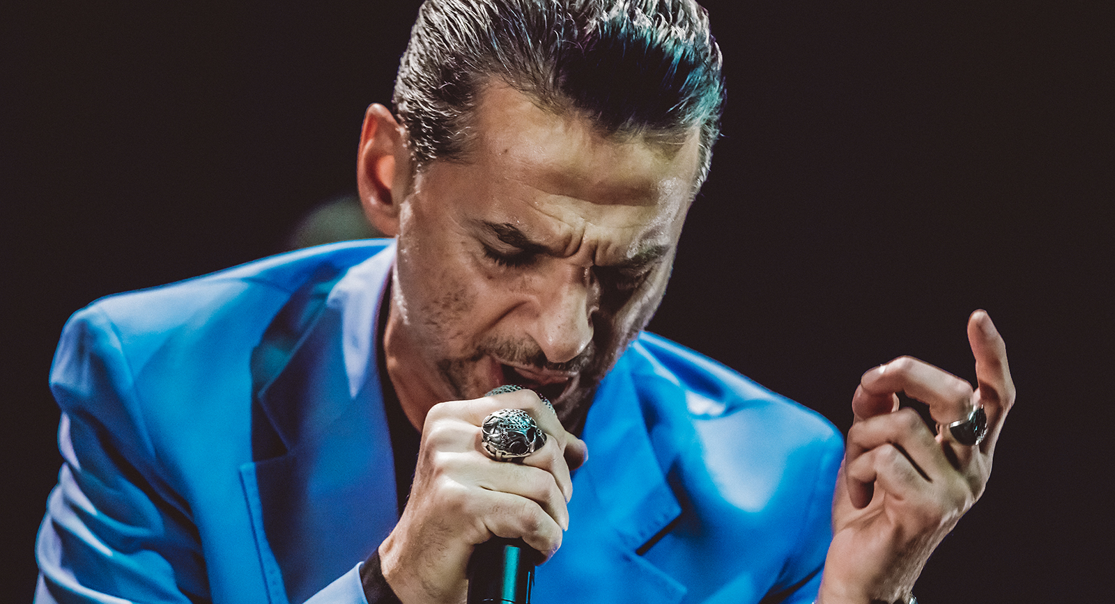 A Special Evening with Dave Gahan & Soulsavers at The Theatre at Ace Hotel | Los ...1600 x 868