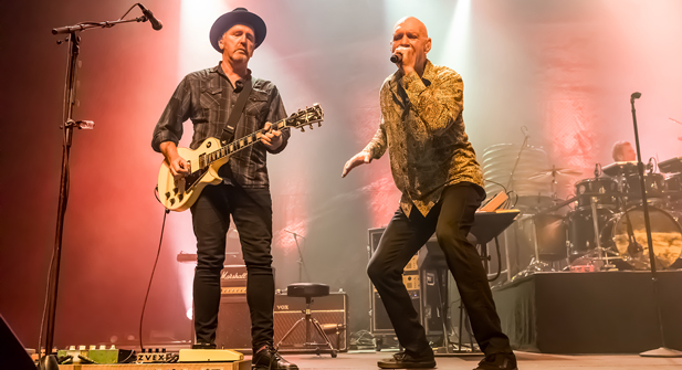 Midnight Oil at Fox Theater | Oakland, California | 5/27/2017 (Concert Review + Photos)