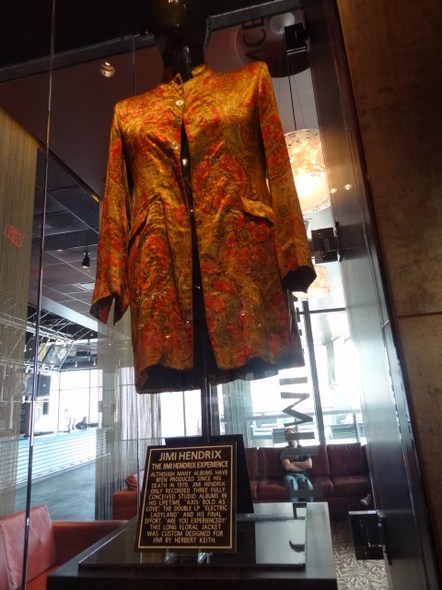 Visit & Tour of Hard Rock Cafe Las Vegas (Memorabilia Pictorial)