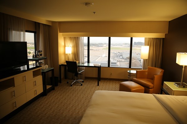 Hilton-LAX-Los-Angeles-Airport-Hotel-Review-Trip-Advisor-Photos-Resort-40