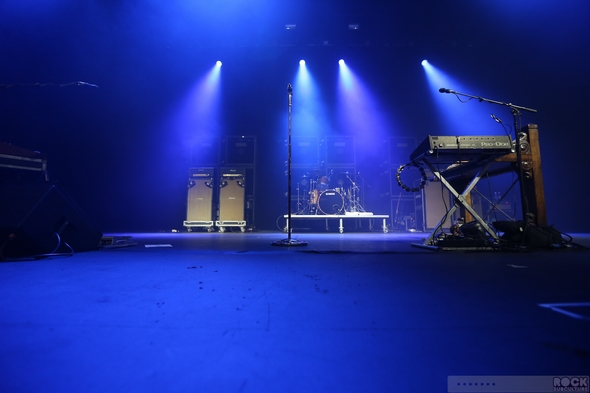 Metric-Live-Concert-Review-April-18-2013-Fox-Theater-Oakland-California-Photos-001-RSJ