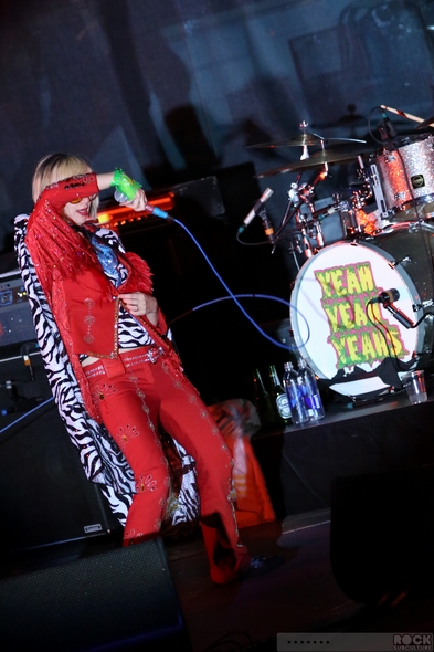 Yeah-Yeah-Yeahs-YYY-Karen-O-Concert-Review-Photos-Las-Vegas-2013-Cosmopolitan-Boulevard-Pool-01-RSJ