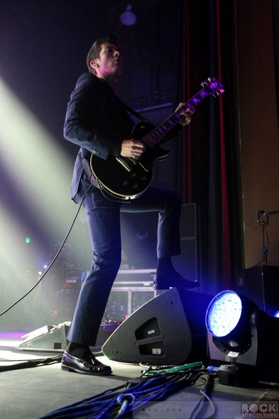 Arctic-Monkeys-Concert-Review-2013-Tour-Photos-Fox-Theater-Oakland-California-September-26-27-101-RSJ