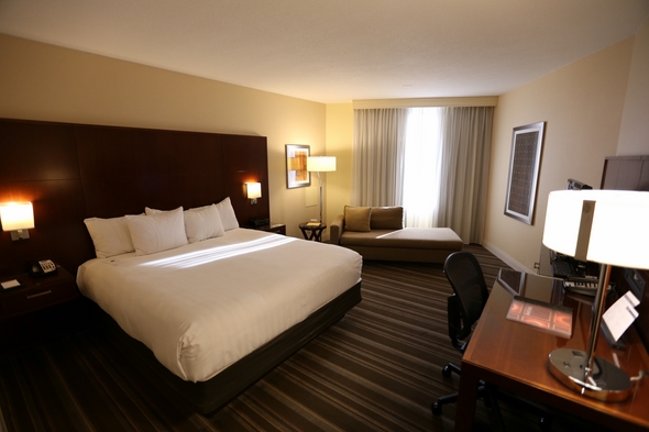 Hyatt-Regency-Houston-Downtown-Texas-Hotel-Review-Travel-Advisor-01-RSJ