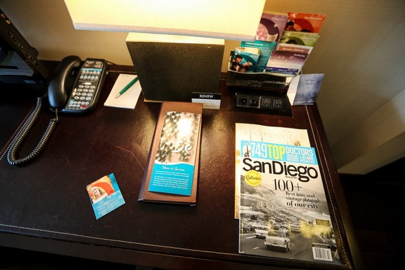 Palomar-San-Diego-Kimpton-Hotel-Review-California-Travel-Advisor-01-RSJ
