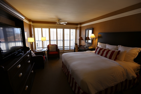 Portola-Hotel-and-Spa-at-Monterey-Bay-Resort-Hotel-Review-Travel-Journal-Trip-Advisor-Photos-01-RSJ