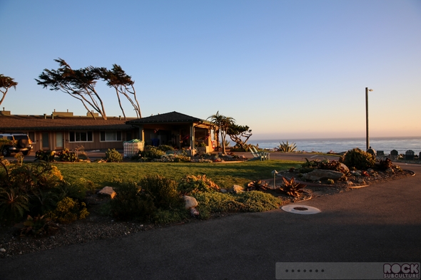 Cambria-Shores-Inn-Motel-Review-Hotel-Bed-and-Breakfast-Moonstone-Beach-01-RSJ