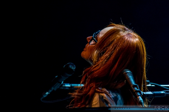 Tori-Amos-Unrepentant-Geraldines-Tour-2014-Concert-Review-Paramount-Theatre-Oakland-Photos-Setlist-01-RSJ