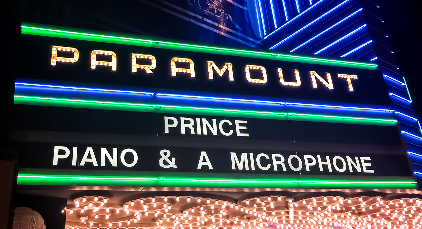 Prince-Piano-and-a-Microphone-2016-Concert-Tour-Paramount-Theatre-Oakland-Concert-Review-FI