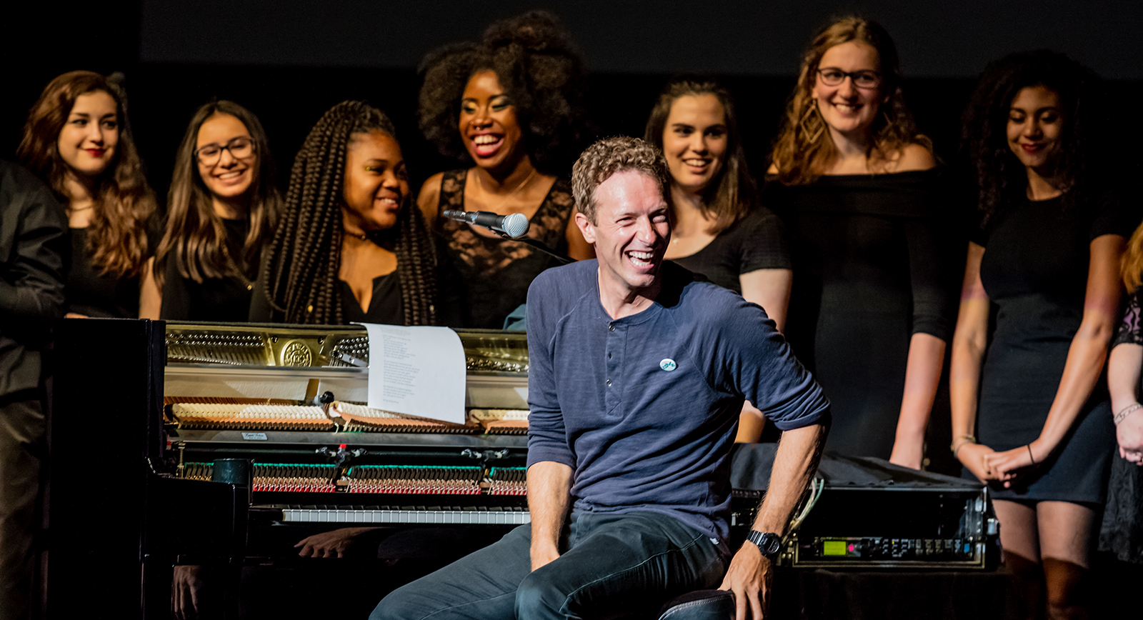 Notes-And-Words-2016-Concert-Review-Photos-Chris-Martin-Oakland-Children's-Hospital-FI